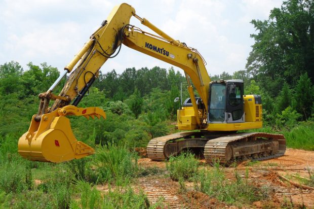 Solesbee’s Thumbs Enhance Efficiency on Any Size, Model Excavator