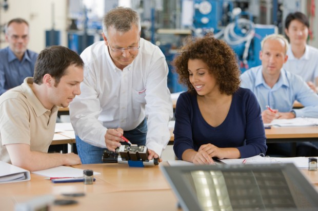 Hydraulics technical training courses from Bosch Rexroth