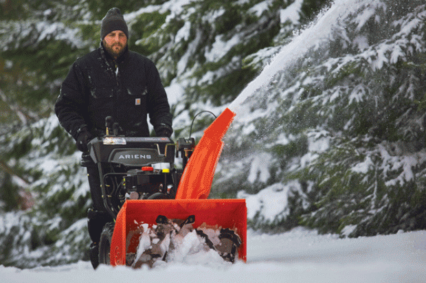 Throwing Snow: Essential Purchasing Criteria for Snow Blowers