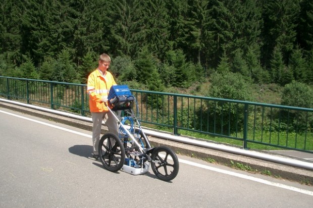 GSSI’s BridgeScan assessment system for concrete inspection and utility mapping