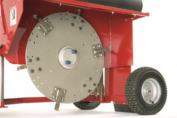 Little Beaver’s Kwik-Trench Blades Cut Through Challenging Soils/Maintenance Costs