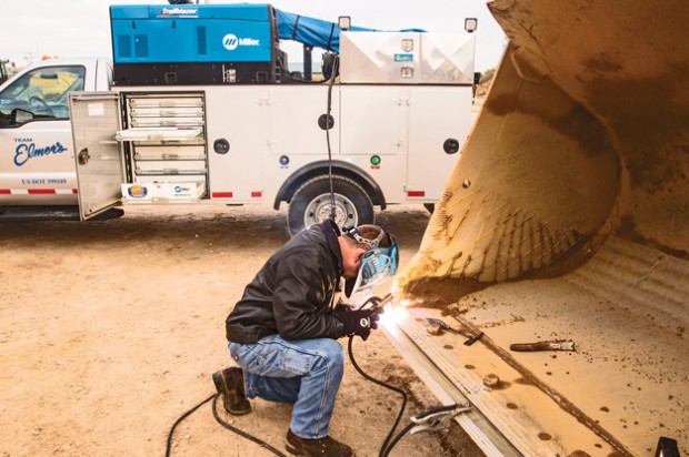 Building Better Communities: Versatile Welder/Generator Solution Helps Team Elmer’s Do It All