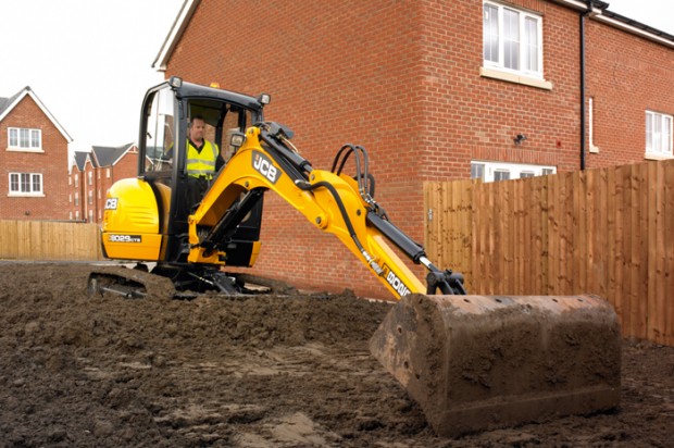 JCB Compact Excavators — 2014 Spec Guide
