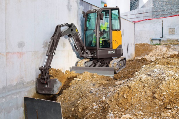 Volvo Compact Excavators — 2014 Spec Guide
