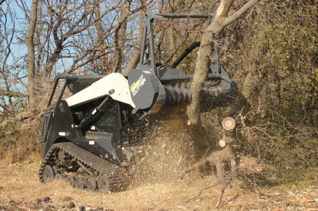 How to Maintain a Mulching Head Attachment