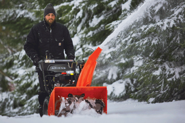 Throwing Snow: Essential Purchasing Criteria for Snow Blowers