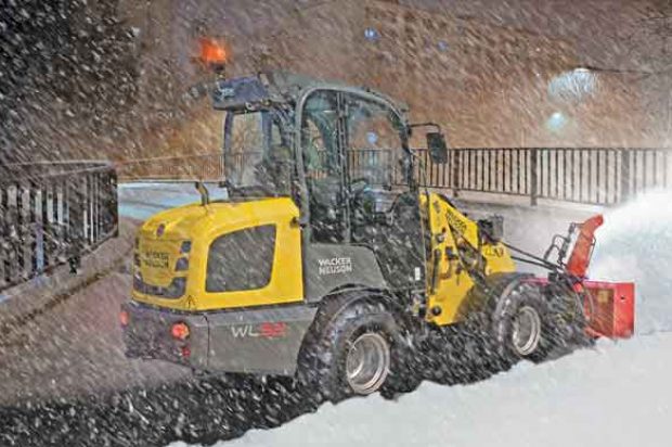 Winter Wheel Loaders: How to Outfit Your Compact Wheel Loader for Snow Removal