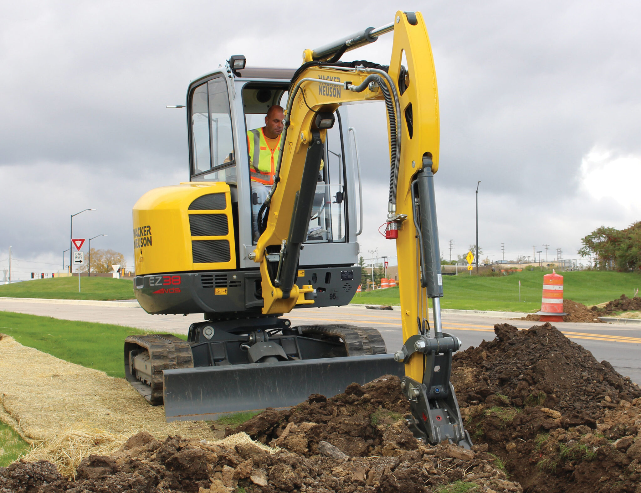 Wacker Neuson Compact Excavators Summarized — 2017 Spec Guide Compact