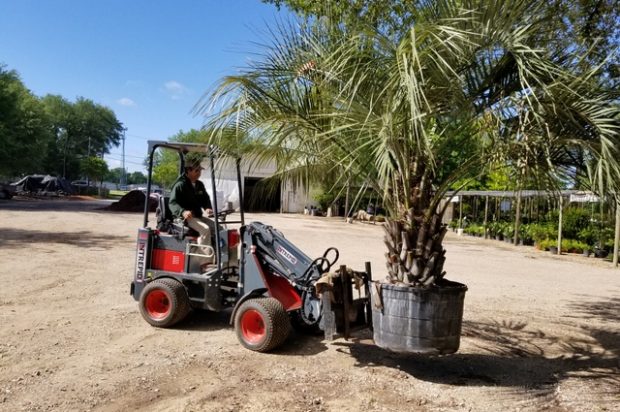 Cool and new: Miniloaders.com Introduces Belgian Mini Articulating Loaders to the United States