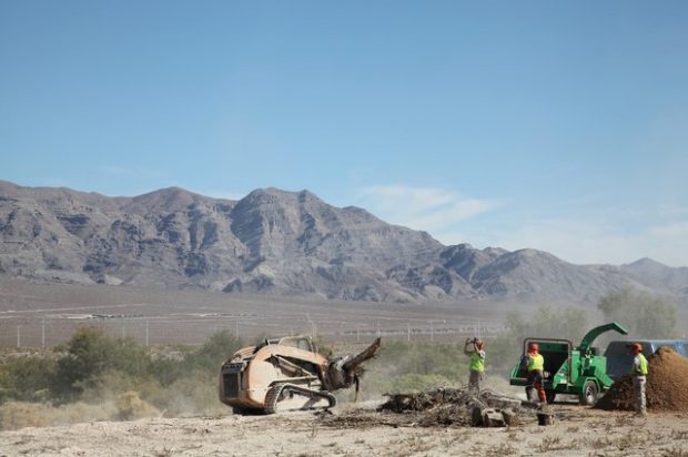 Case Dealer Sonsray Machinery Supports Team Rubicon Wildland Fire Cleanup in Las Vegas