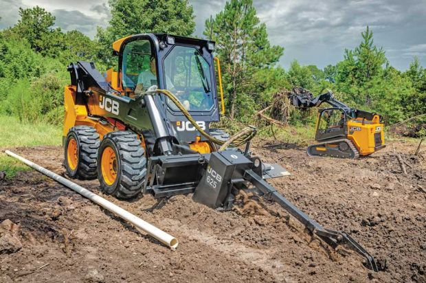Hydraulic Health: Tips for Maintaining a Skid Steer and Track Loader’s Hydraulic Systems