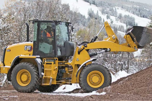 Pile and Dump Work: Pro Insights into Load-and-Carry Applications with a Compact Wheel Loader