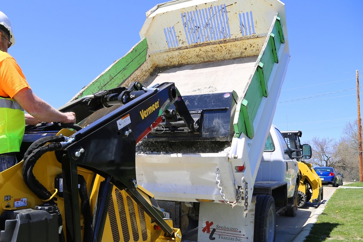 Mini Skid Steer Minimizes Labor for Southern Classic Landscape