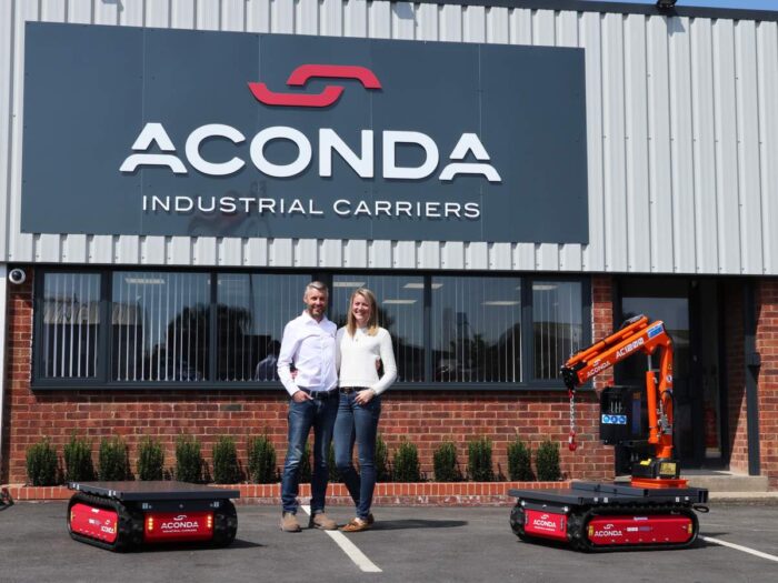 Aconda (L) Tom Cannon, (R) Ashlea Cannon