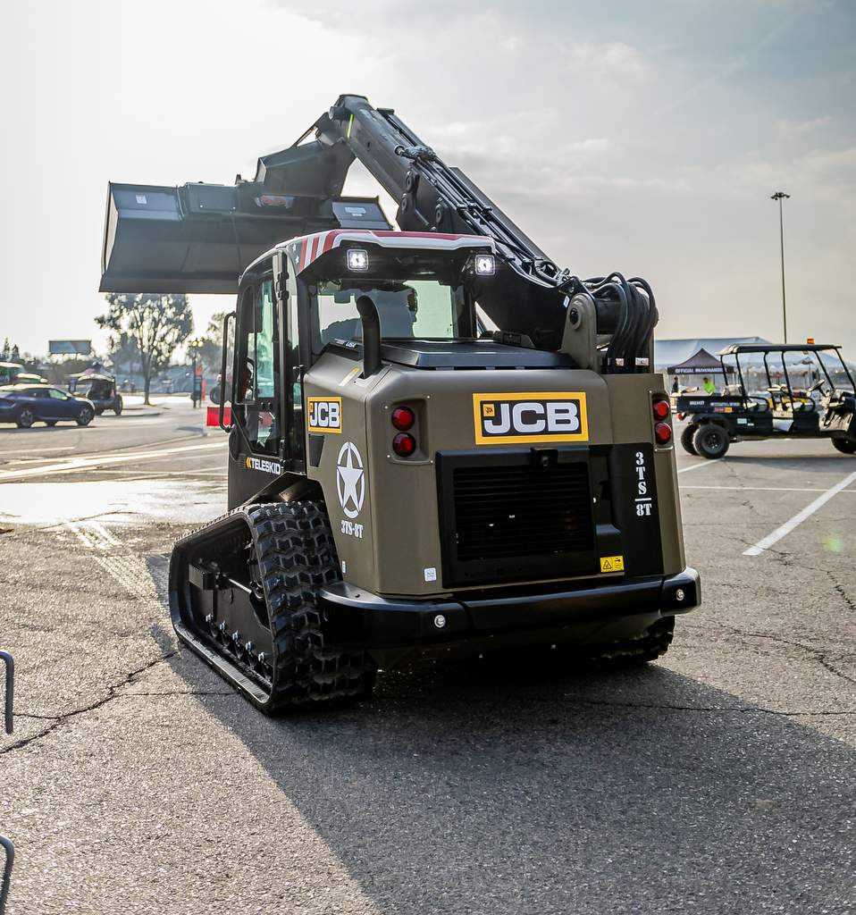 JCB Special-Edition VetsAid Teleskid