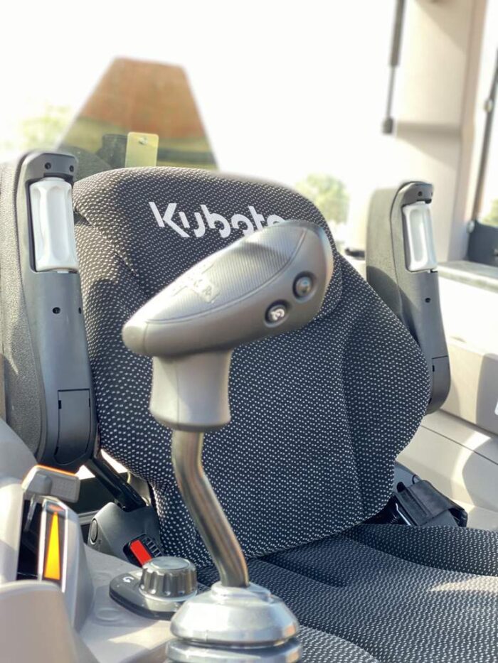 Kubota Grand L Series tractors joystick 