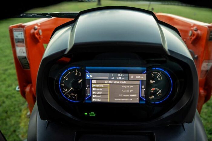 Kubota Grand L 70 tractors display