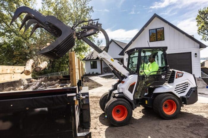 bobcat-l35-small-articulated-loader-root-grapple