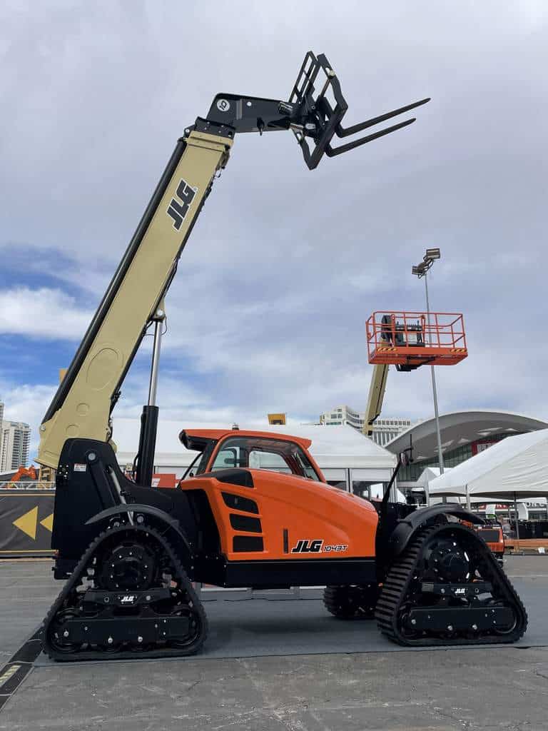 JLG Concept 1043T Quad Track Telehandler