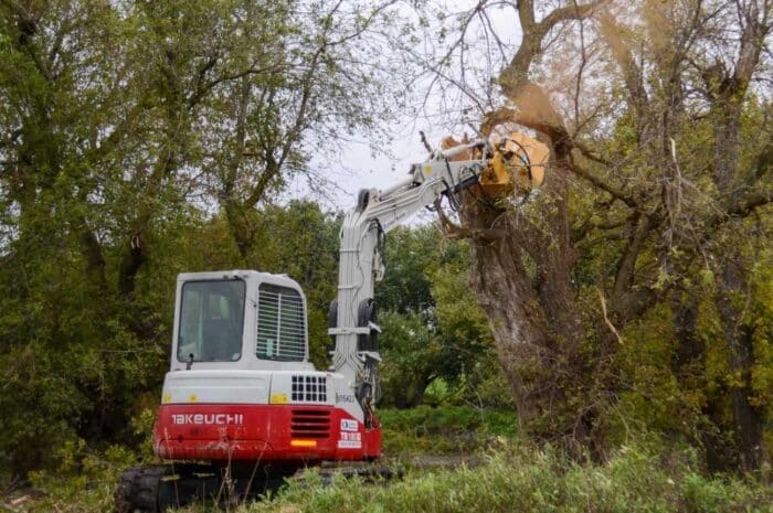 Midi excavator with attachment