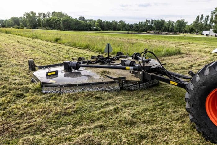 Bobcat flex wing rotary cutter