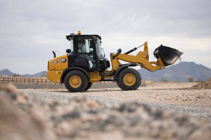 Caterpillar compact wheel loader
