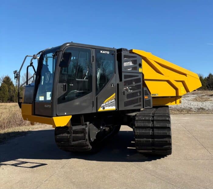 The Kato IC110R Rotating Crawler Carrier