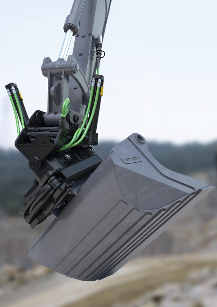 Volvo bucket with tiltrotator