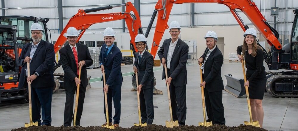 The Kubota team breaks ground on the company's new Kansas facility