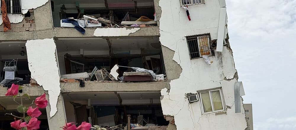 Caterpillar Foundation Venezuelan earthquake damages