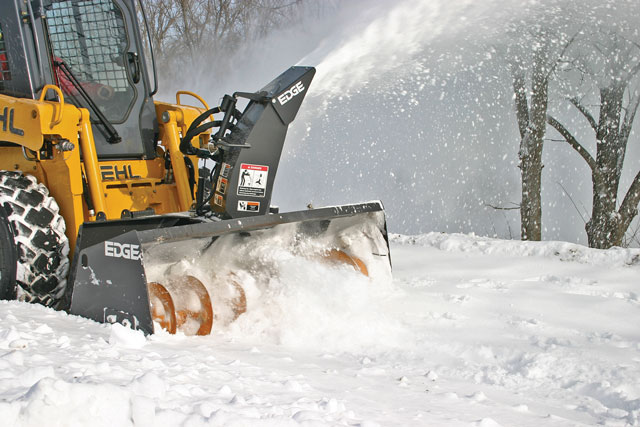 EDGESnowBlowerCEA-Cut-12