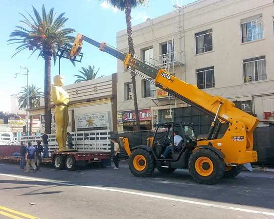 Friday Fun: JCB Telehandler Goes Hollywood, Helps with Oscar Preparations